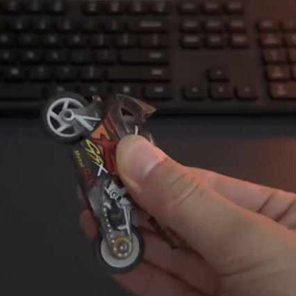 🎄 Christmas Pre-Sale – 50% OFF 🎁Spark Inertia Motorcycle Toy – Friction Powered Bike with Realistic Sparks & Stunt Play