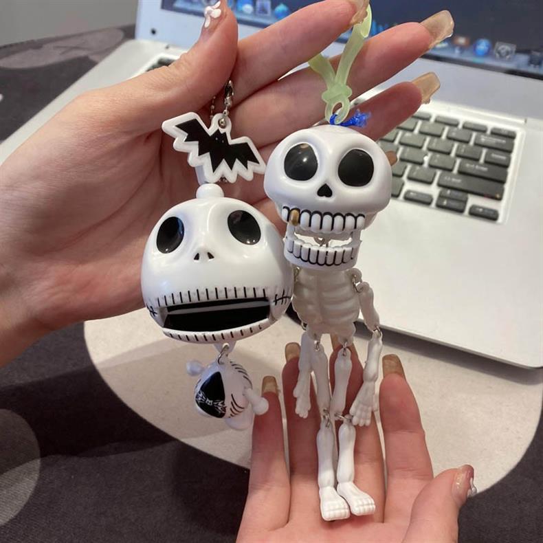 Halloween Skull Pendant Decoration – Moving Head Charm & Gift