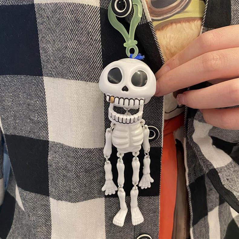 Halloween Skull Pendant Decoration – Moving Head Charm & Gift